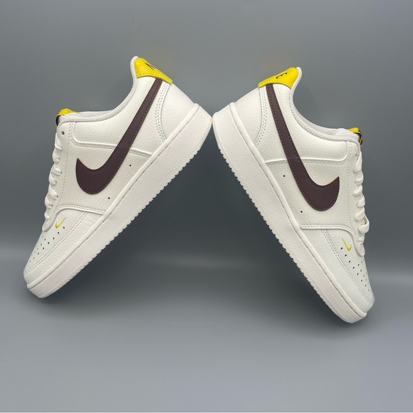 Chic and Comfortable: Nike Women's Court Vision Low - Sail/Yellow/Brown Size 7.5 - Picture 3 of 14
